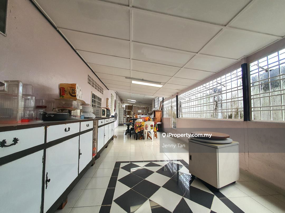 Bungalow House for Sale in Seksyen 4, Petaling Jaya by Jenny Tan - iProperty.com.my