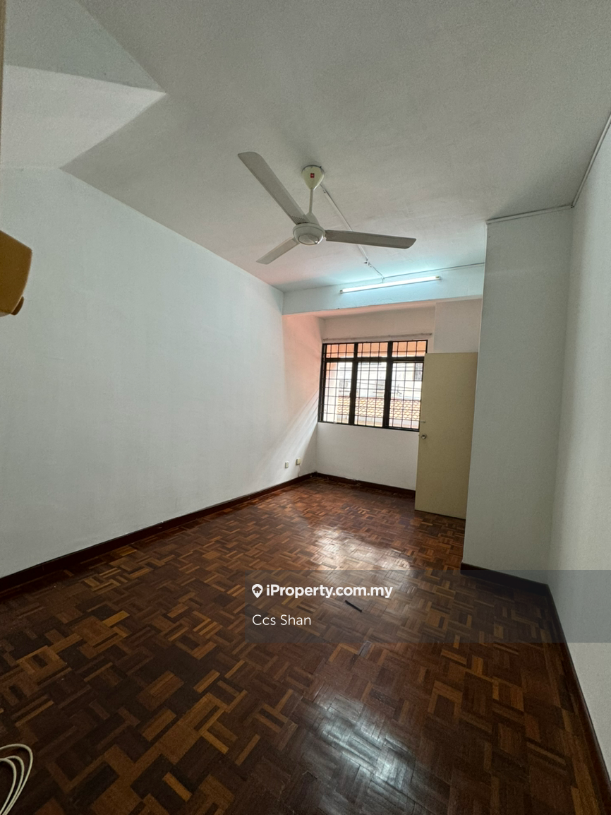 2.5-storey Terraced House for Sale in Bandar Utama 11, Bandar Utama by CCS Shan - iProperty.com.my