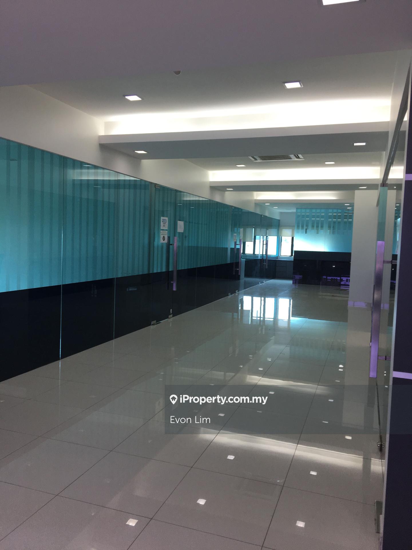 Semi-D Komersial untuk Disewa di Batu Caves, Selangor oleh Evon Lim - iProperty.com.my