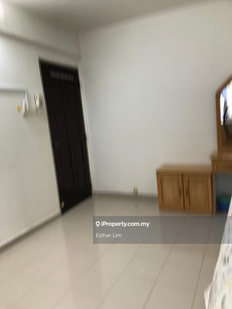 Rumah Pangsa untuk Dijual di Farlim 4 oleh Esther Lim - iProperty.com.my