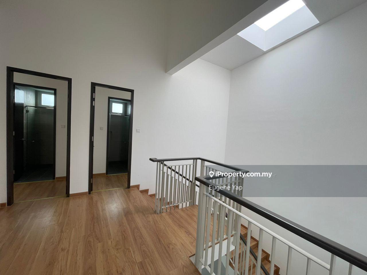 Rumah Berangkai 3 Tingkat untuk Dijual di Puncak Indah @ Ampang, Ampang oleh Eugene Yap - iProperty.com.my