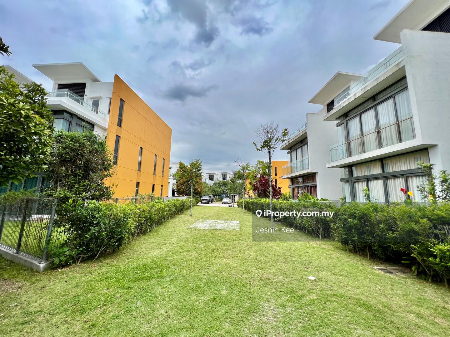 3-storey Terraced House for Sale in Lake Fields, Sungai Besi by Jesnin Kee - iProperty.com.my