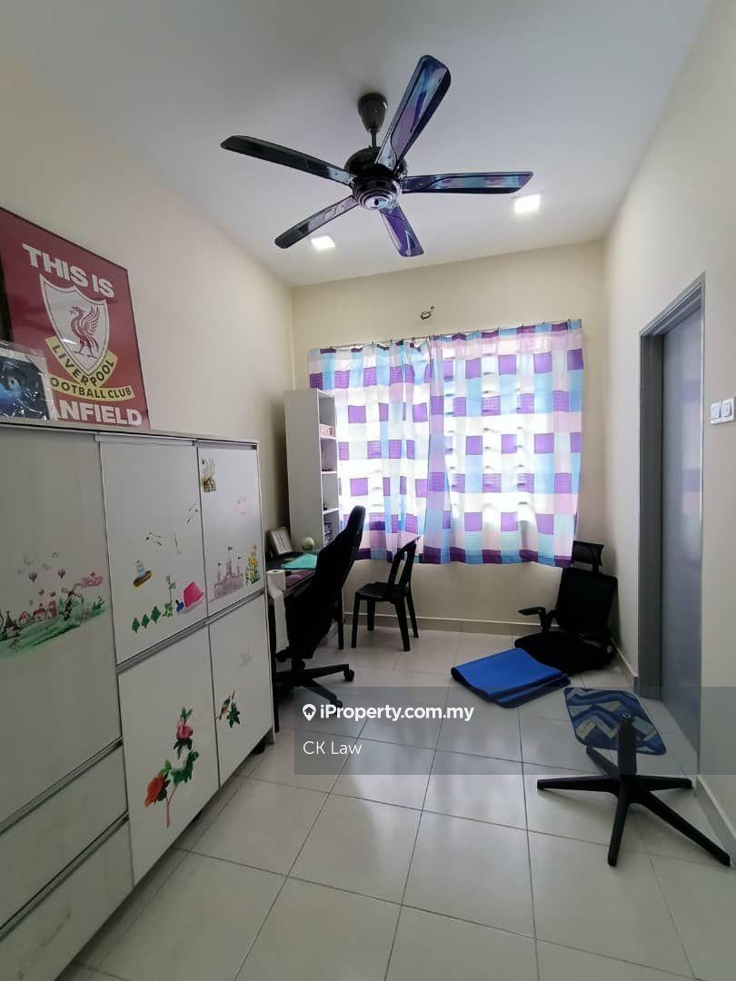 Rumah Teres untuk Dijual di Bandar Tasik Kesuma, Semenyih oleh CK Law - iProperty.com.my