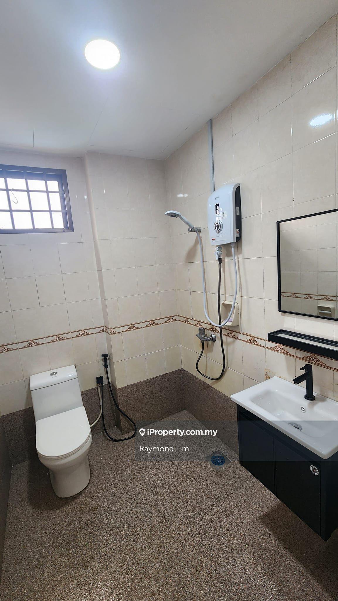 Kondominium untuk Disewa di Cheng Heights oleh Raymond Lim - iProperty.com.my