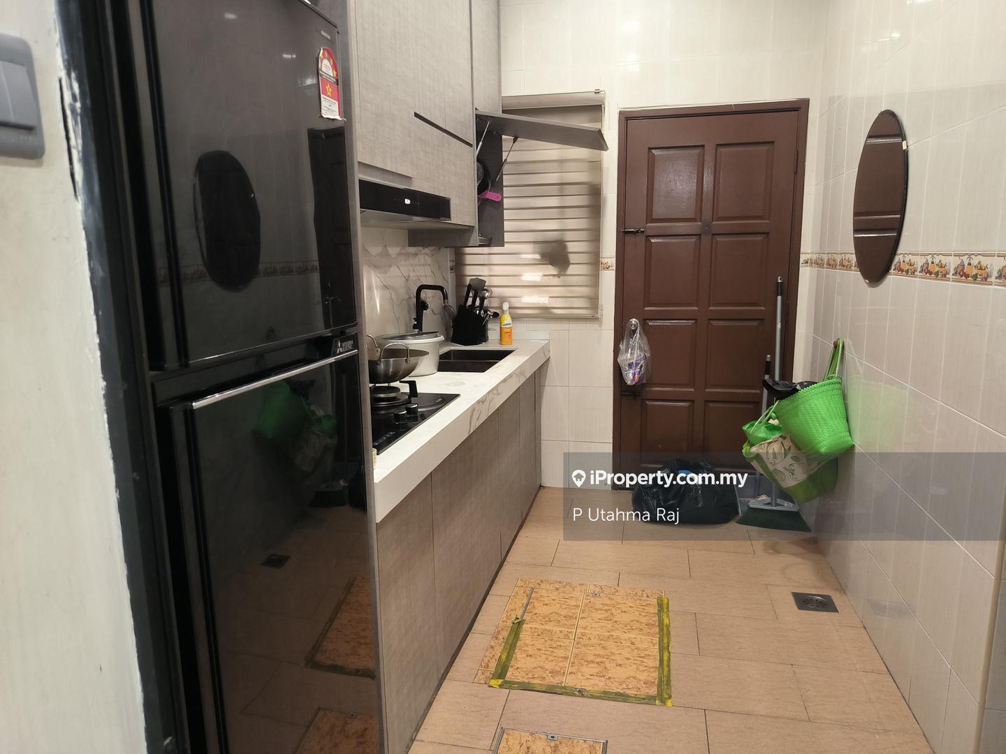 Rumah Berangkai 2 Tingkat untuk Dijual di Taman Teluk Pulai, Klang oleh P Utahma Raj - iProperty.com.my