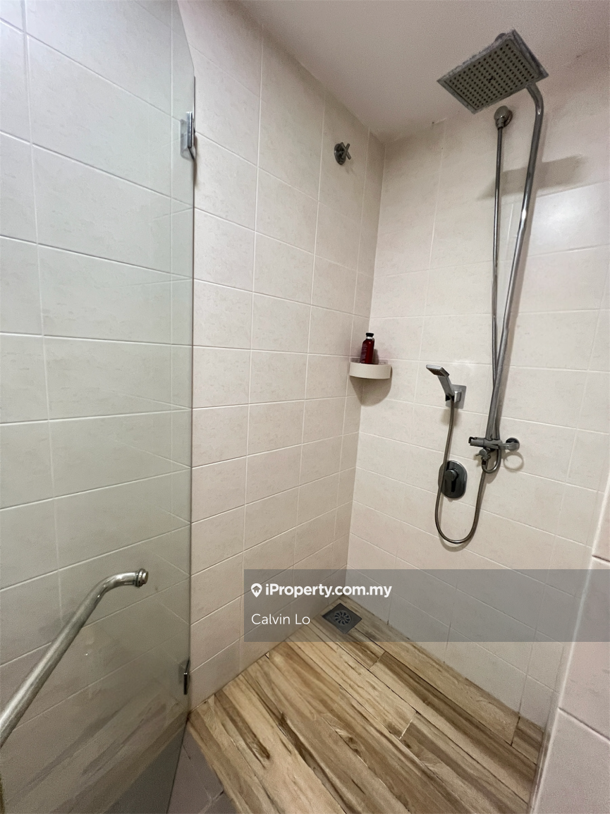 Rumah Berangkai 3 Tingkat untuk Dijual di Kinrara Residence, Puchong oleh Calvin Lo - iProperty.com.my