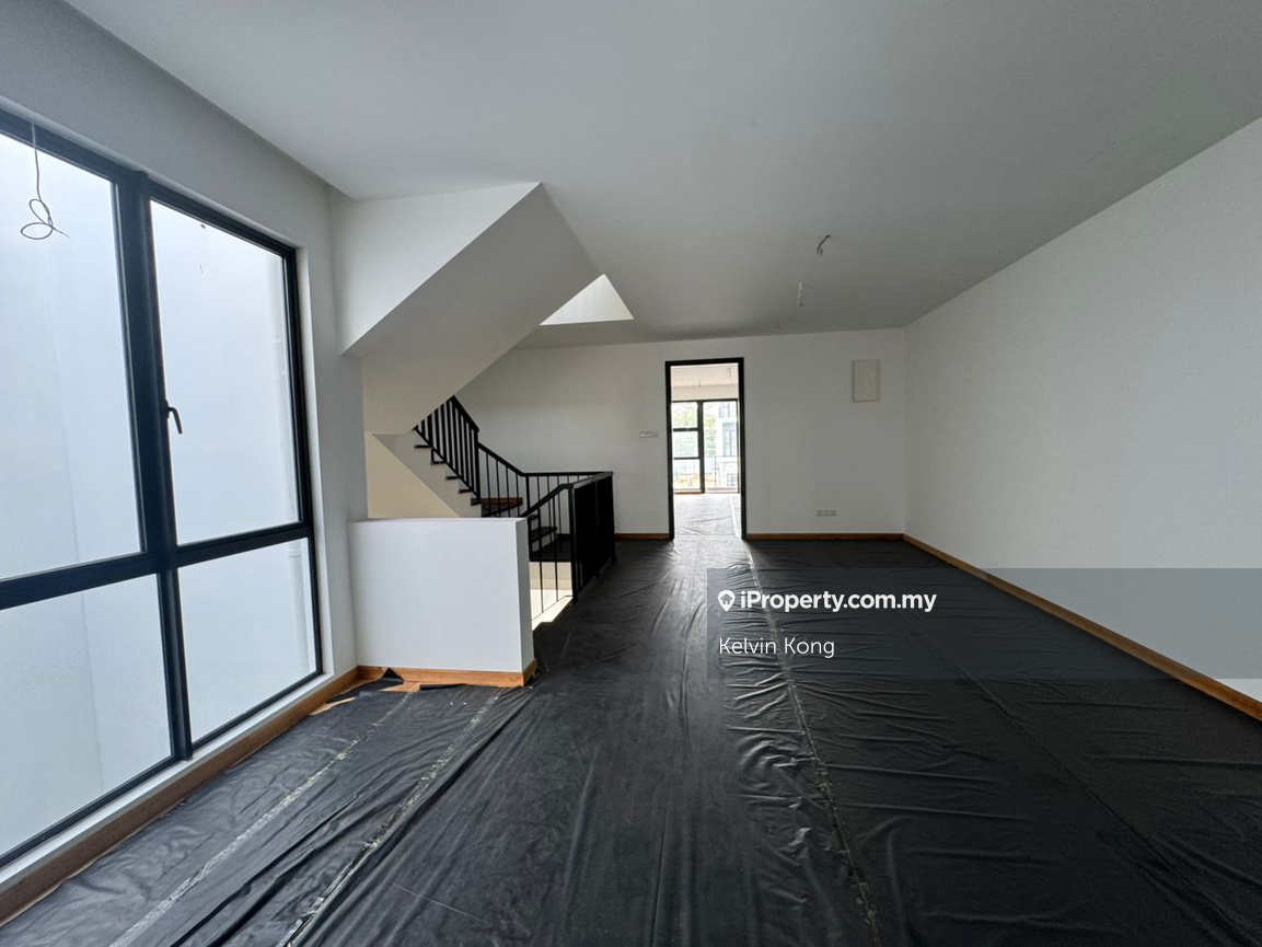 Rumah Berangkai 3 Tingkat untuk Dijual di Senibong Cove, Masai oleh Kelvin Kong - iProperty.com.my