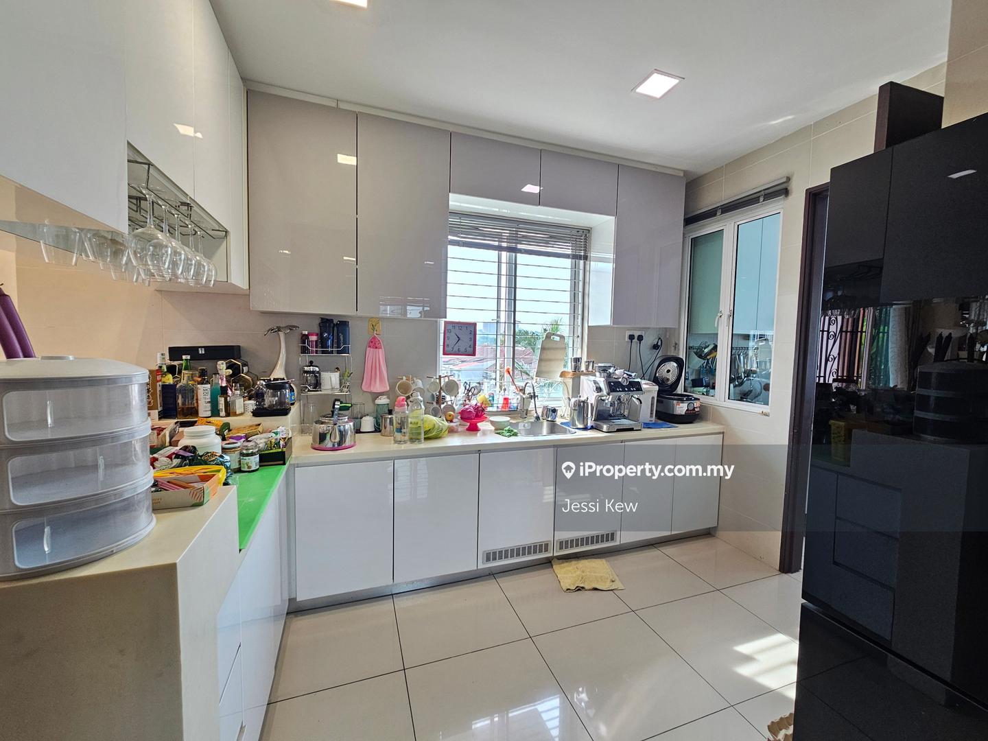 Rumah Berangkai 2.5 Tingkat untuk Dijual di Bandar Sungai Long, Bandar Sungai Long oleh Jessi Kew - iProperty.com.my