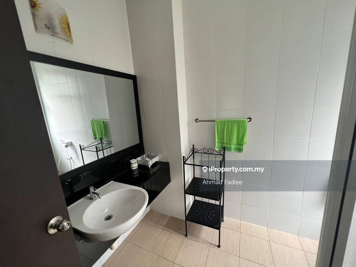 Banglo untuk Dijual di Kayangan Heights, Shah Alam oleh Ahmad Fadlee - iProperty.com.my