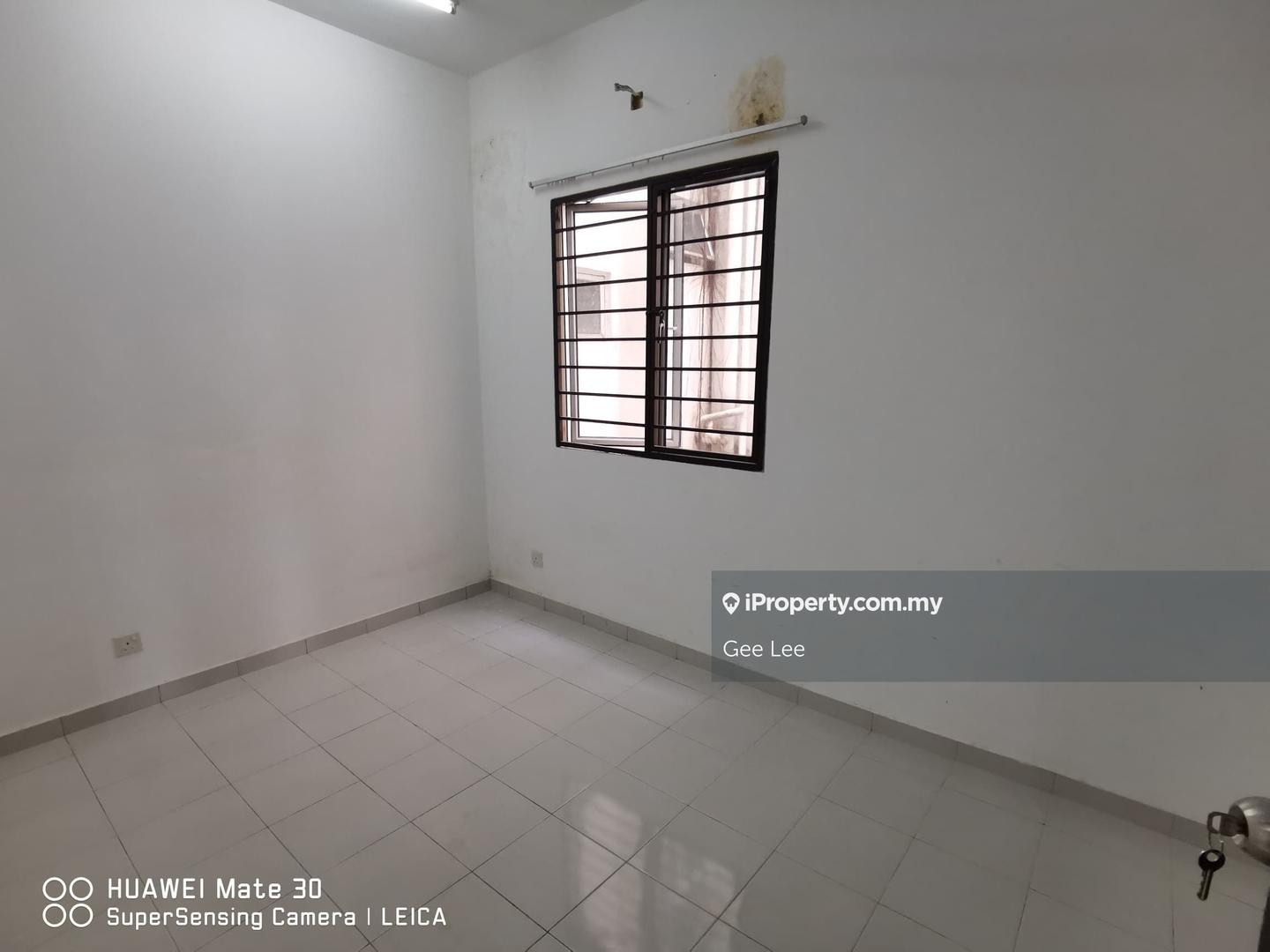 Townhouse for Rent in Taman Amansiara, Rawang by Gee Lee - iProperty.com.my