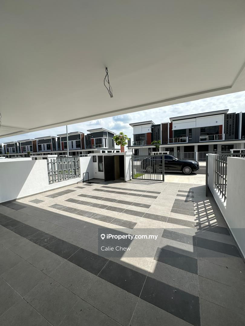 Rumah Berangkai 2 Tingkat untuk Dijual di Setia Indah, Setia Alam oleh Calie Chew - iProperty.com.my