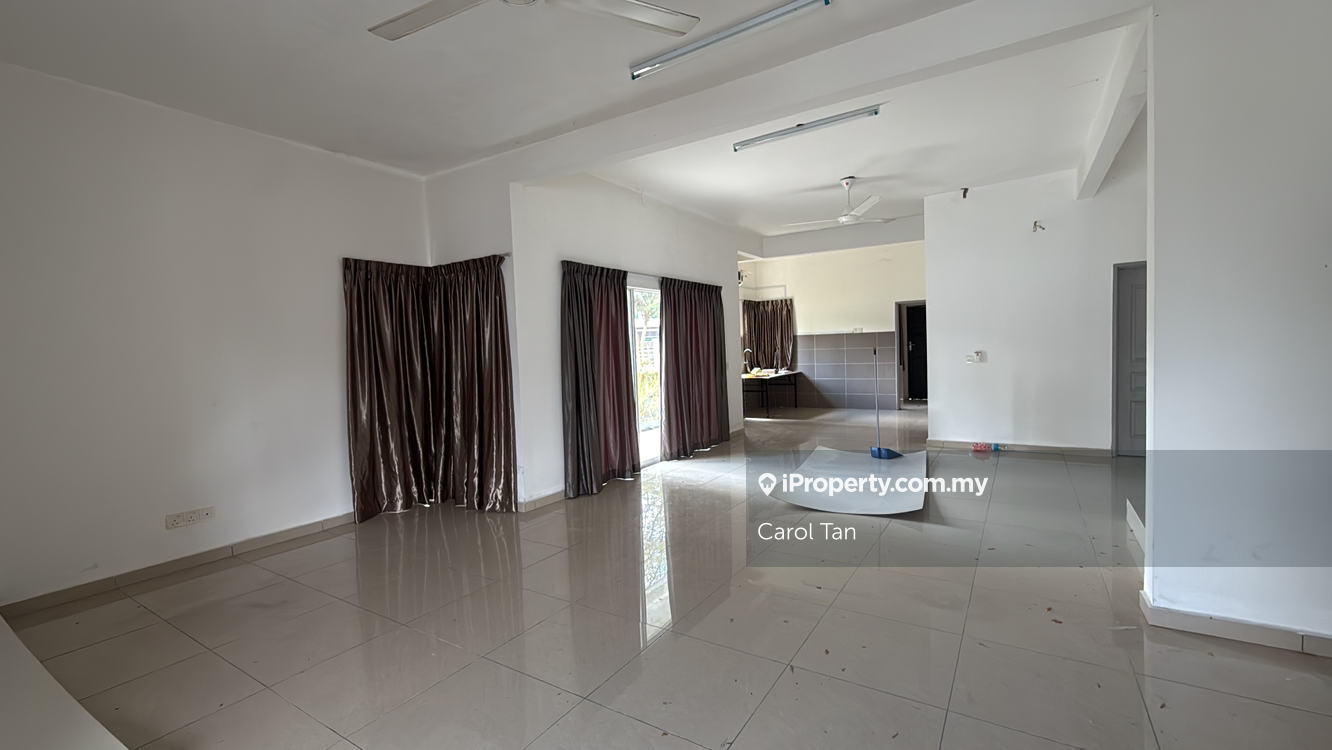 Semi-Detached House for Sale in Taman Desa Baiduri, Kulai by Carol Tan - iProperty.com.my