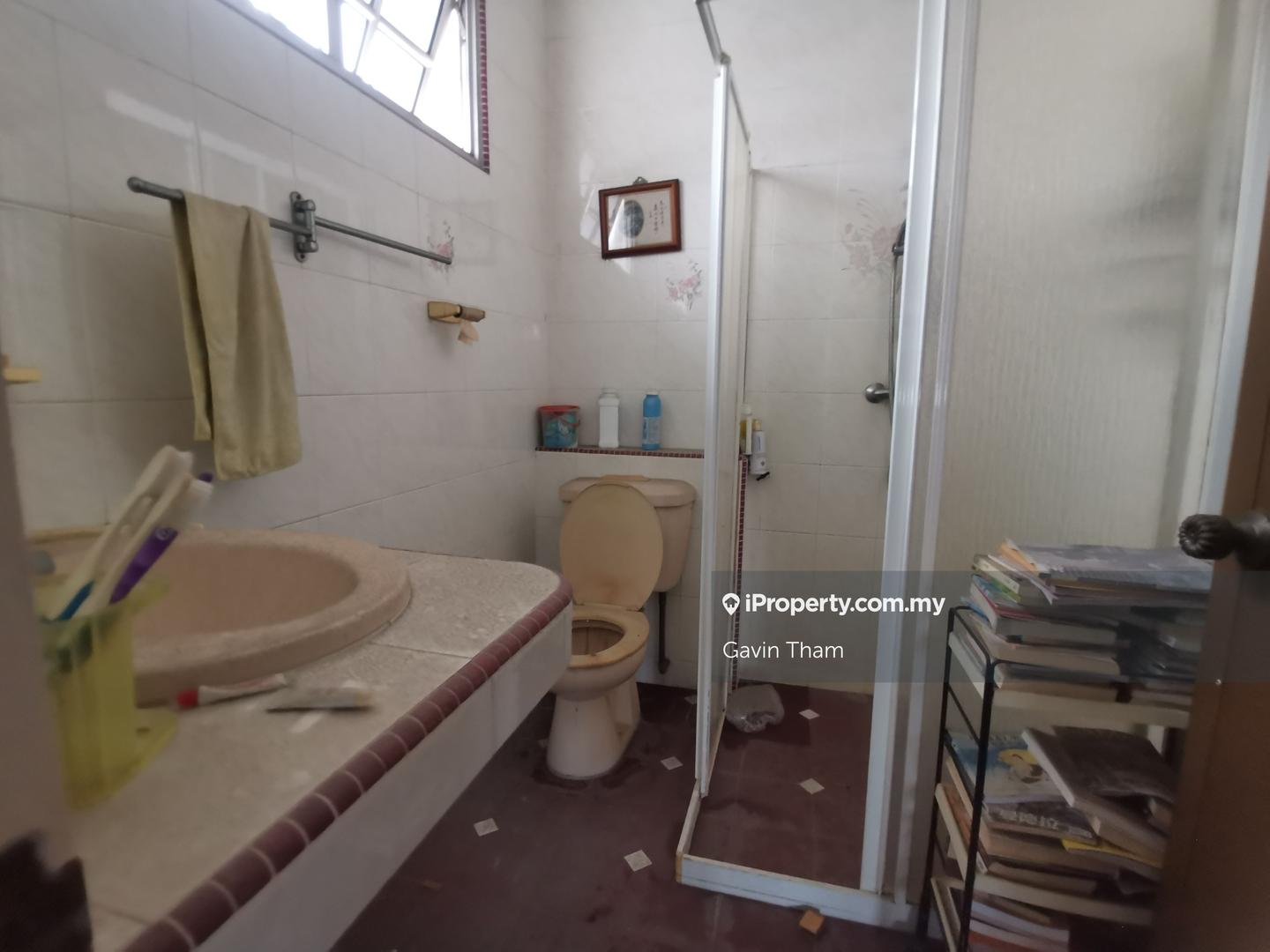 Bungalow House for Sale in Taman Overseas Union (Taman Oug), Jalan Klang Lama (Old Klang Road) by Gavin Tham - iProperty.com.my