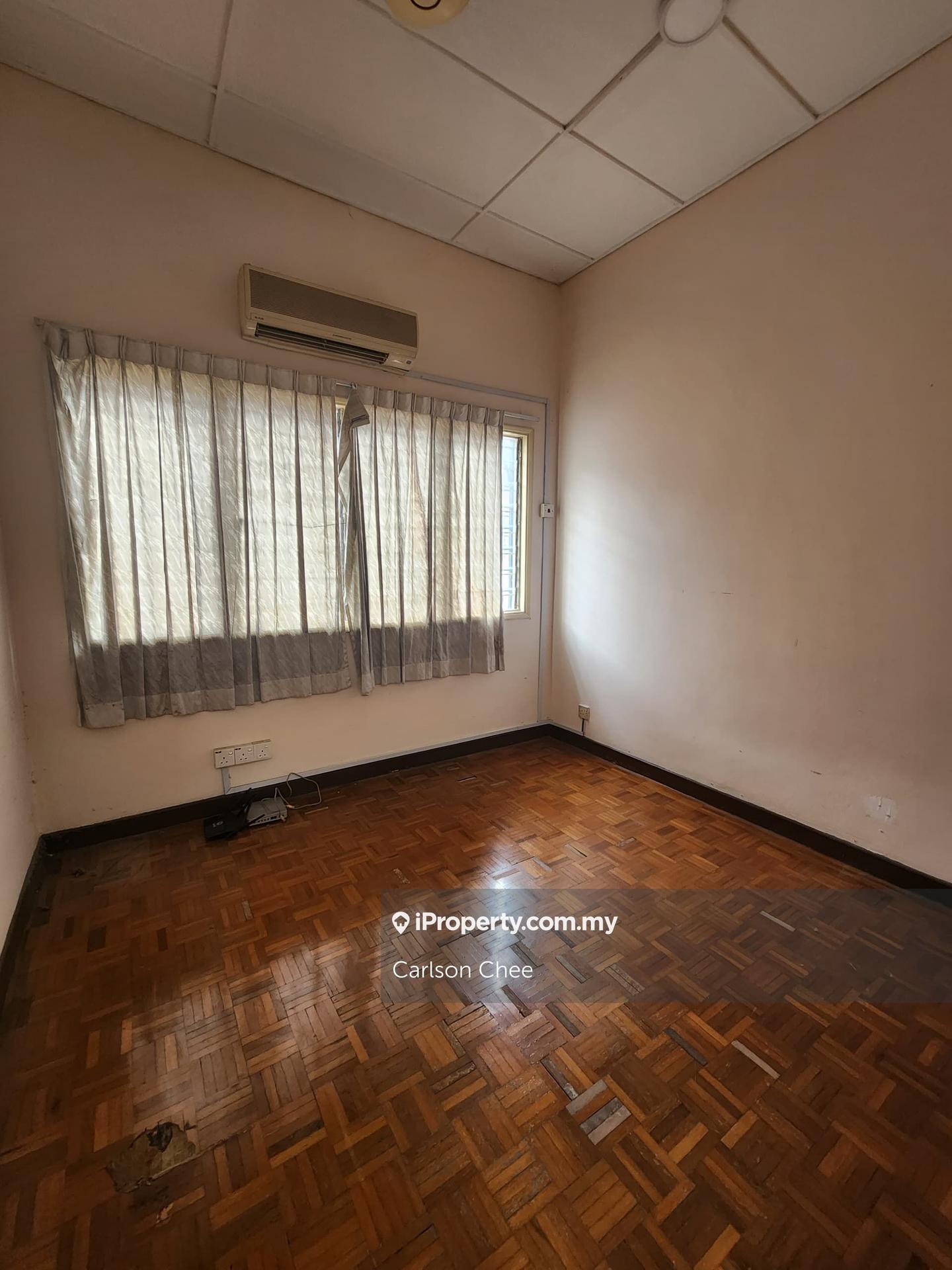 Rumah Teres untuk Dijual di Usj 4, Subang Jaya oleh Carlson Chee - iProperty.com.my