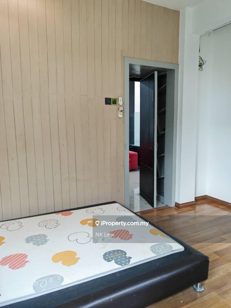 Condominium for Rent in Bayan Villa, Seri Kembangan by NK Lew - iProperty.com.my