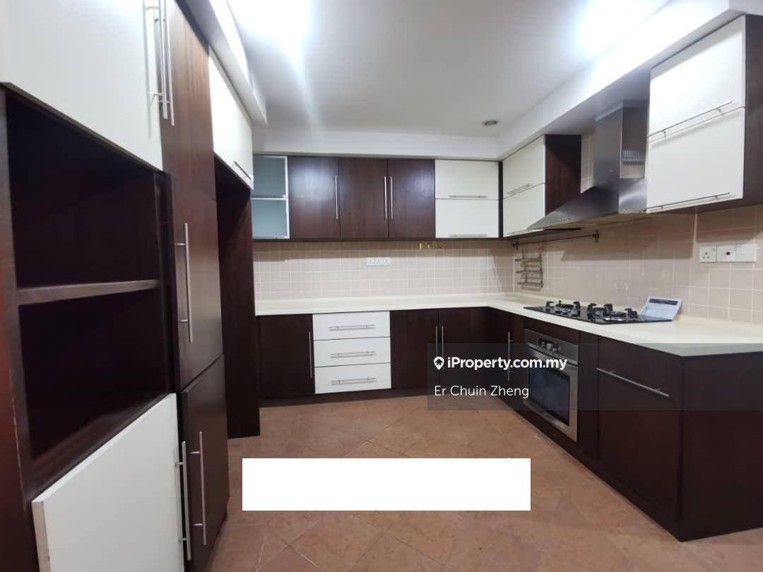 Condominium for Sale in Marina Bay Condominium by EC Zheng - iProperty.com.my