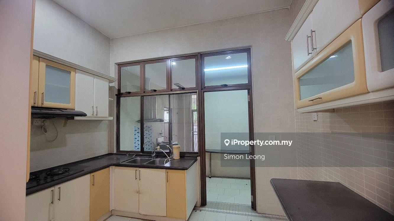 Rumah Berangkai 2 Tingkat untuk Dijual di Bukit Jelutong, Shah Alam oleh Simon Leong - iProperty.com.my
