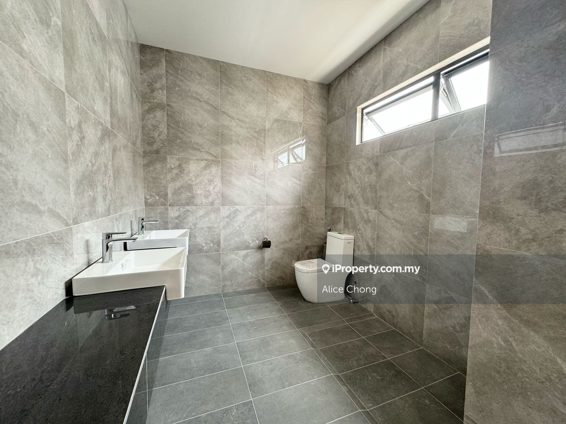 Cluster House for Sale in The Kews Senibong Leisure Farm, Gelang Patah by Alice Chong - iProperty.com.my