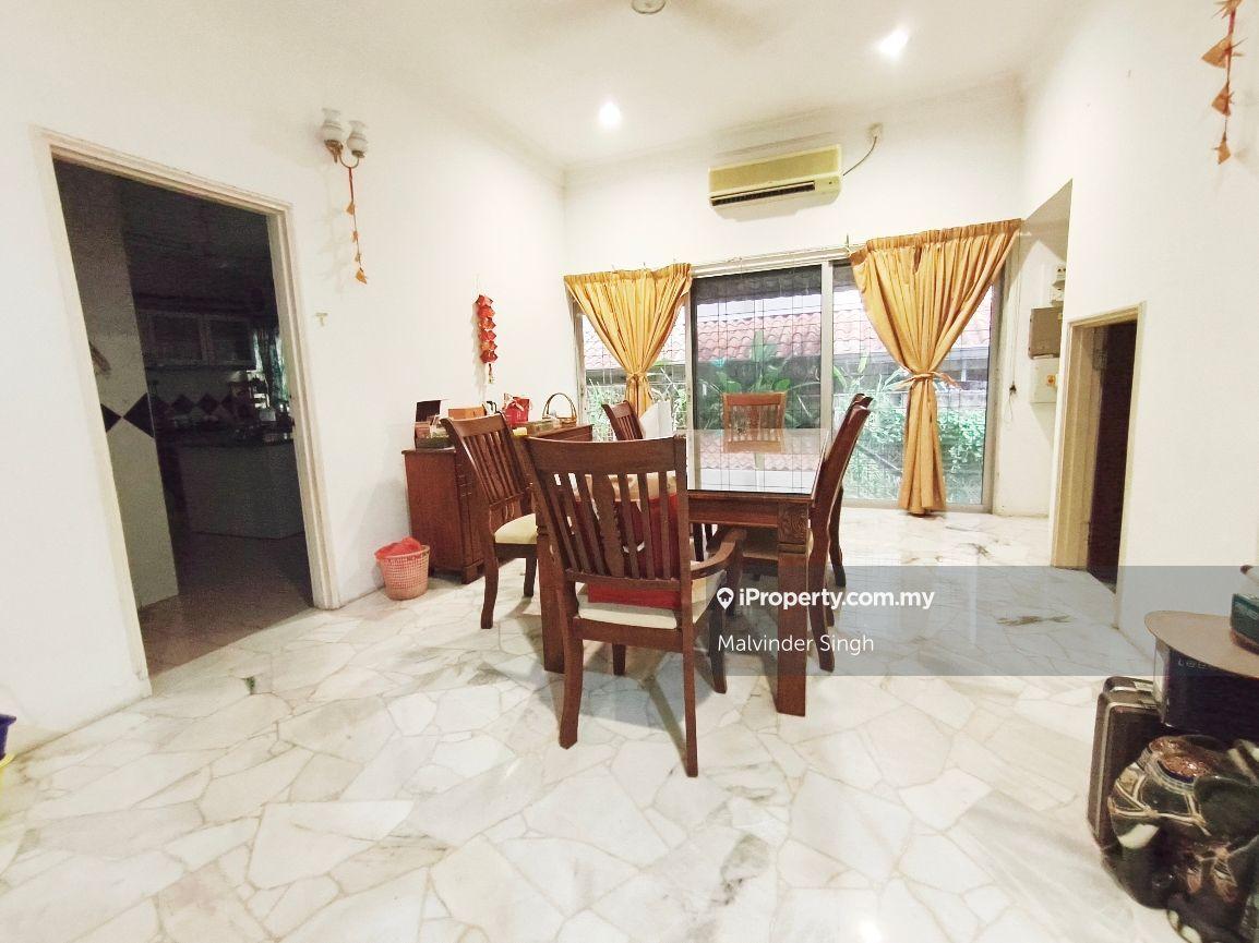 Banglo untuk Dijual di Ukay Heights, Ampang oleh Mel Walia - iProperty.com.my