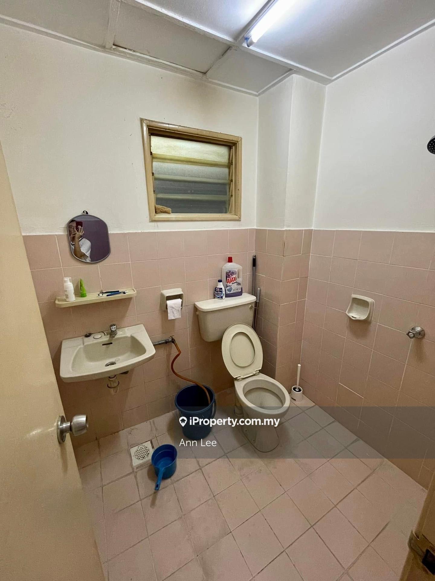 Rumah Berangkai 2 Tingkat untuk Dijual di Sungai Long, Bandar Sungai Long oleh Ann Lee - iProperty.com.my