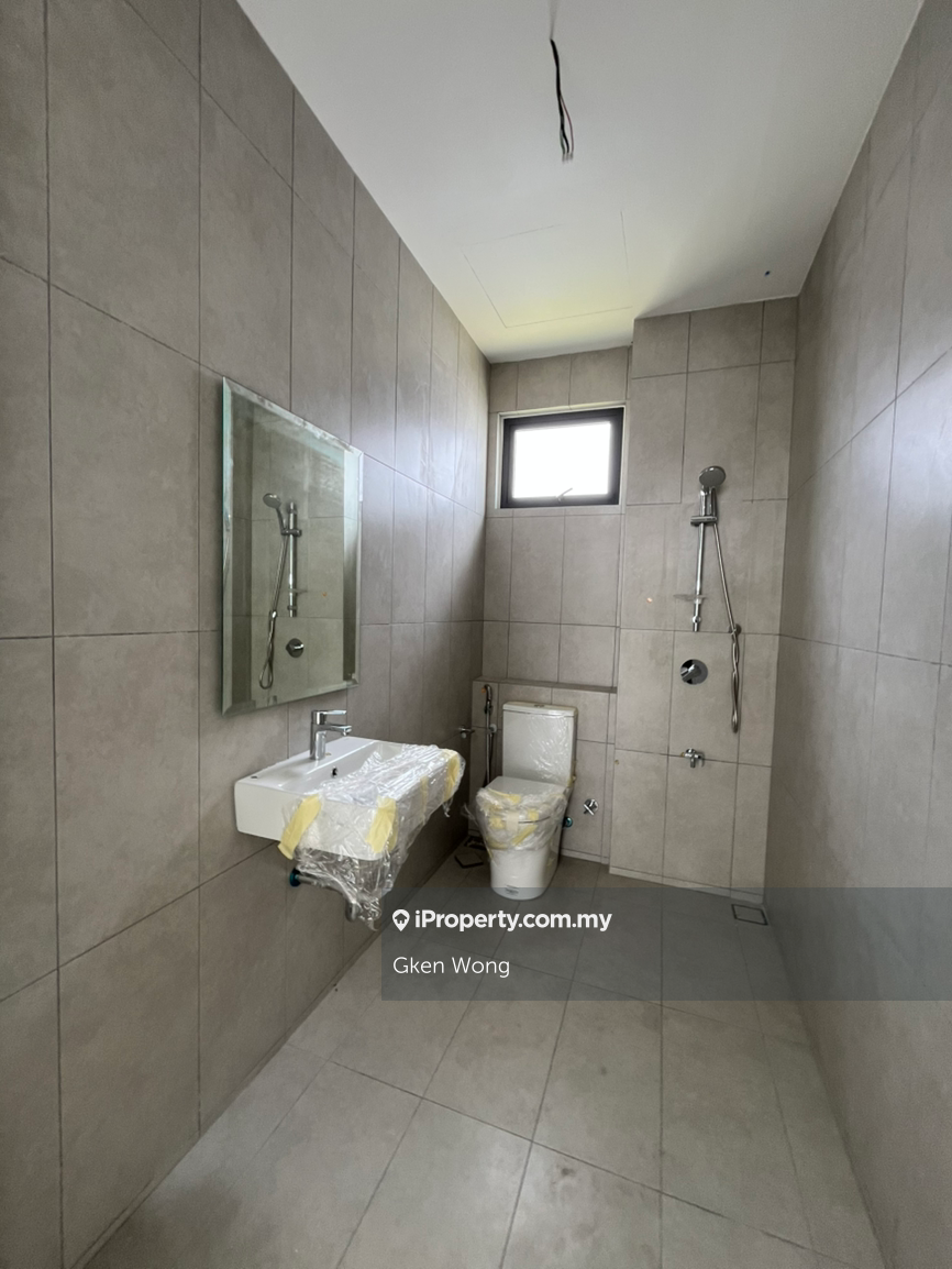 Rumah Berkembar untuk Dijual di gh9xv, Shah Alam oleh Gken Wong - iProperty.com.my