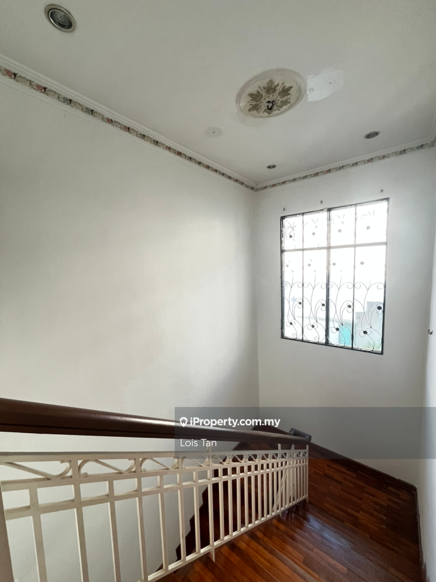 Bungalow House for Sale in Kota Kemuning, Shah Alam by Lois Tan - iProperty.com.my