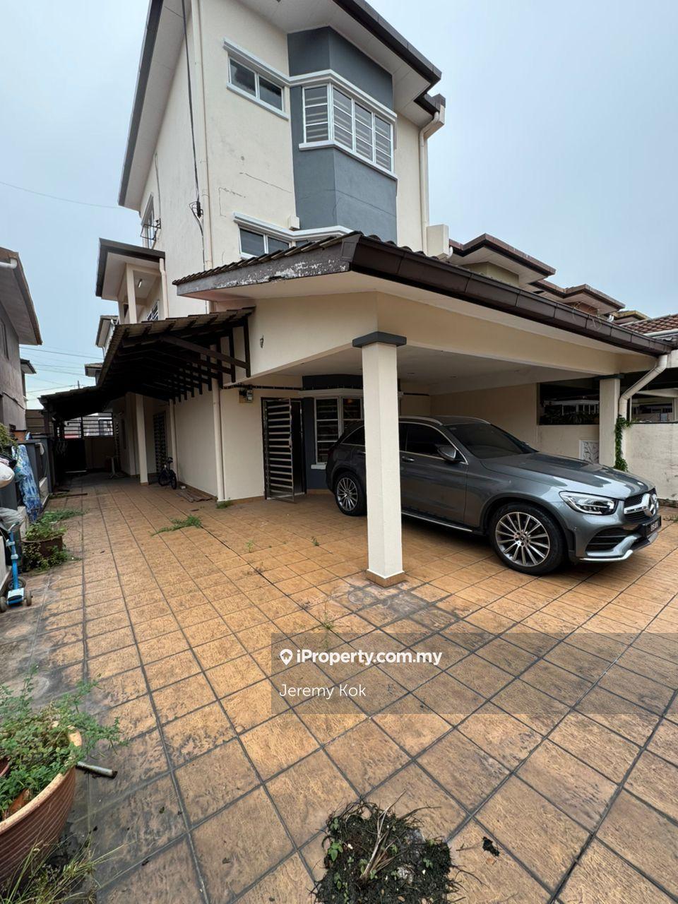 3-storey Terraced House for Sale in Taman Buana Perdana, Petaling Jaya by Jeremy Kok - iProperty.com.my