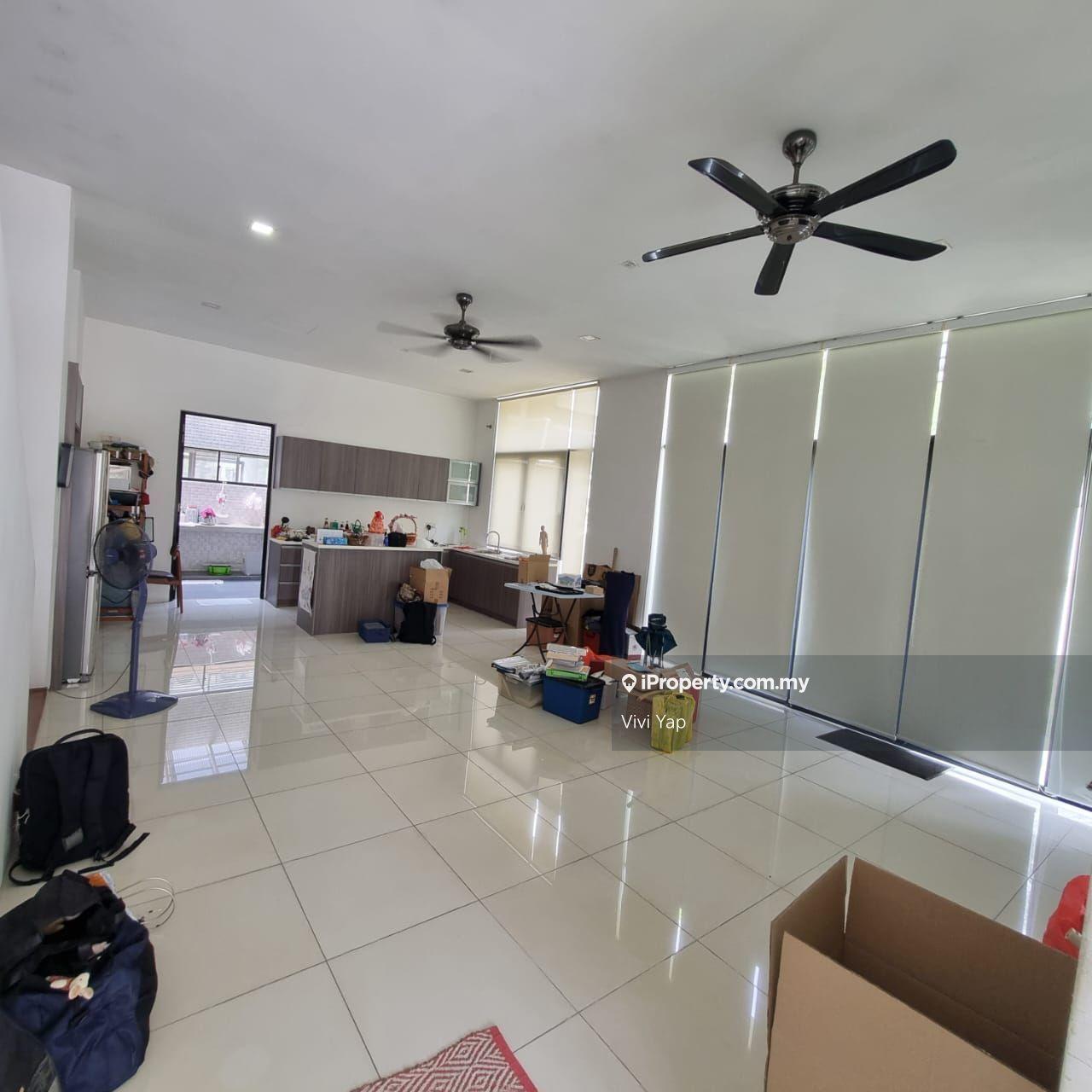 3-storey Terraced House for Sale in Bluconstellation Seri Kembangan, Seri Kembangan by Vivi Yap - iProperty.com.my