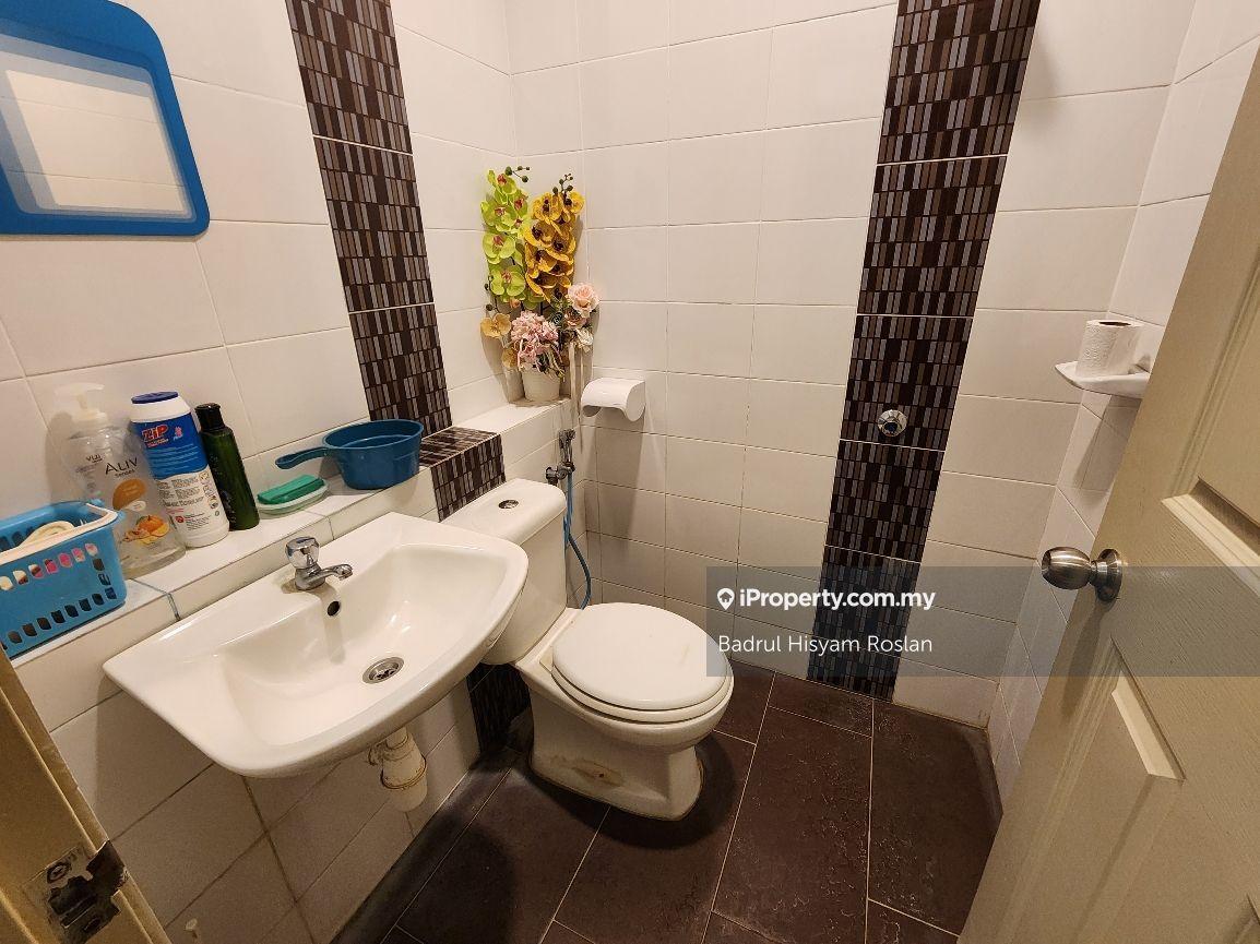 Semi-Detached House for Sale in Anjung Suasana Bandar Seri Putra Bangi, Bangi by Badrul Hisyam Roslan - iProperty.com.my