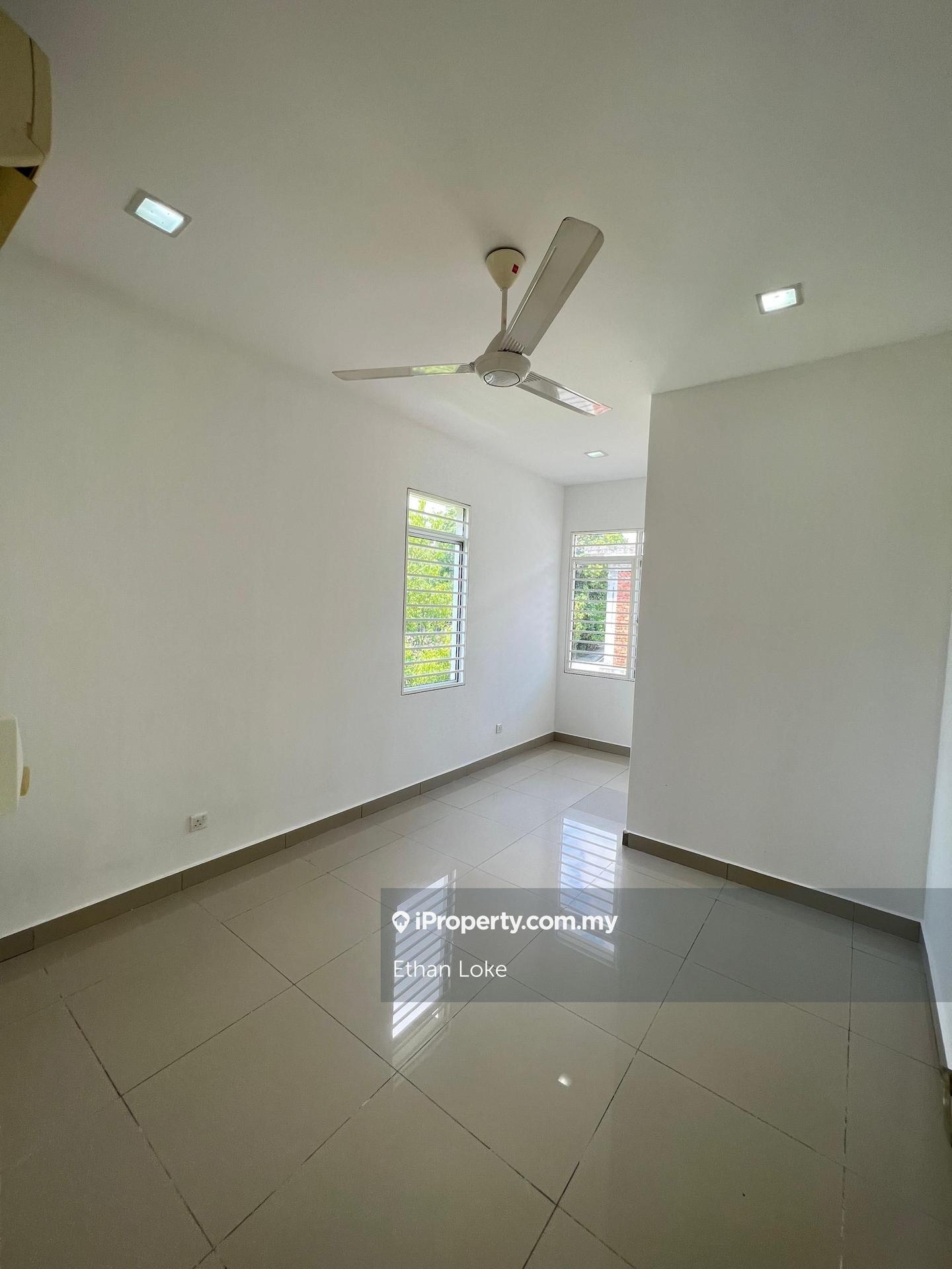 Rumah Berangkai 2 Tingkat untuk Dijual di Bandar Tasik Puteri, Rawang oleh Ethan Loke - iProperty.com.my