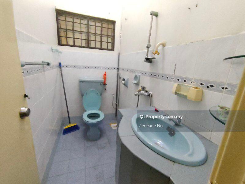 Rumah Berangkai 2 Tingkat untuk Dijual di Usj 23, Subang Jaya oleh Jeneace Ng - iProperty.com.my