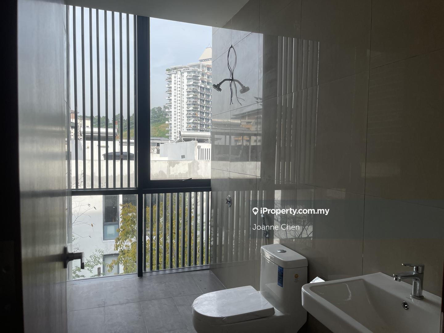 3.5-storey Terraced House for Sale in PJU 8, Damansara Perdana, Petaling Jaya by Joanne Chen - iProperty.com.my