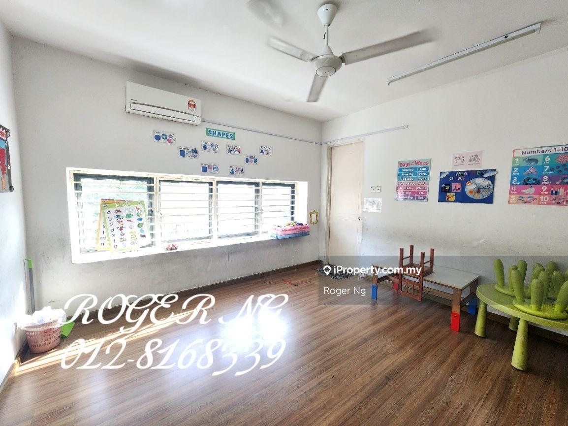 Rumah Berkembar untuk Dijual di Seksyen 7, Shah Alam oleh Roger Ng - iProperty.com.my