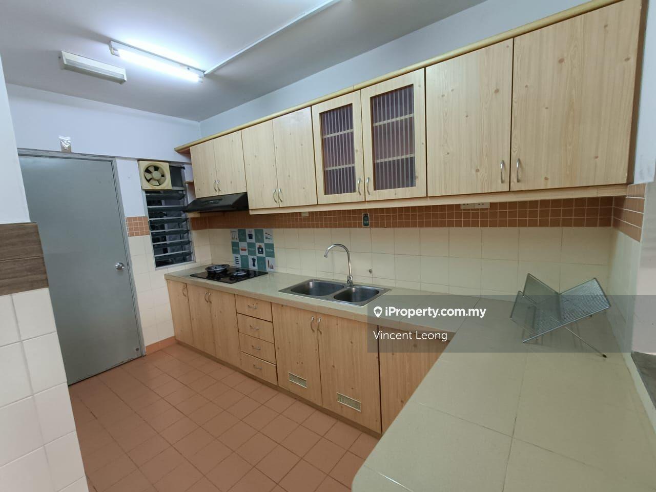 Condominium for Sale in Perdana Exclusive by Vincent Leong - iProperty.com.my