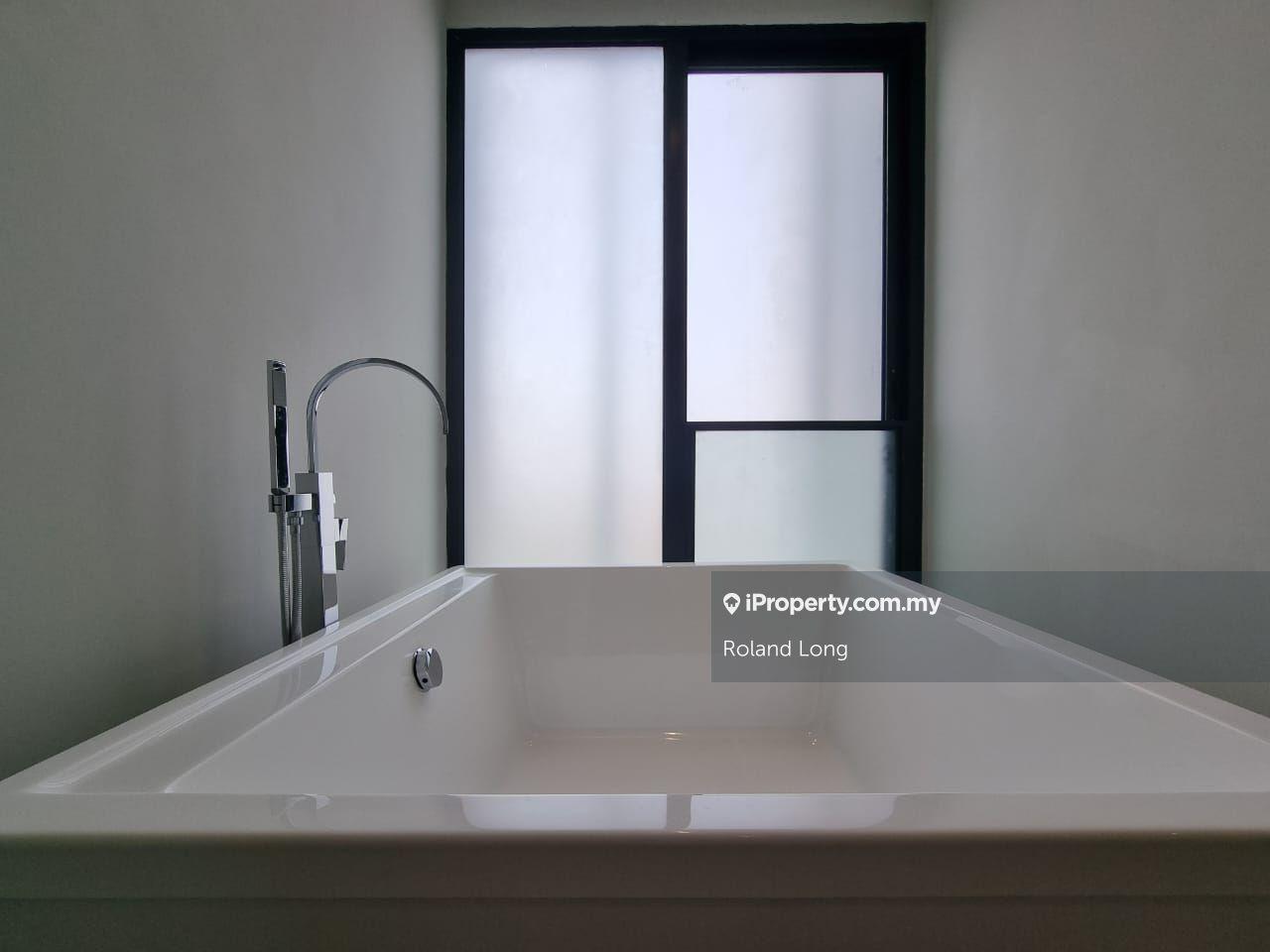 Residensi Servis untuk Dijual di Lumi Tropicana oleh Roland Long - iProperty.com.my