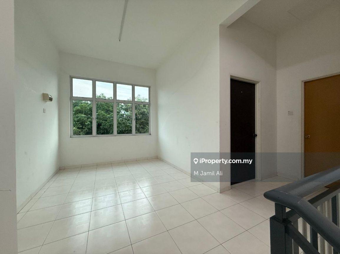 Semi-Detached House for Sale in Taman Mutiara, Parit Sulong by M Jamil Ali - iProperty.com.my
