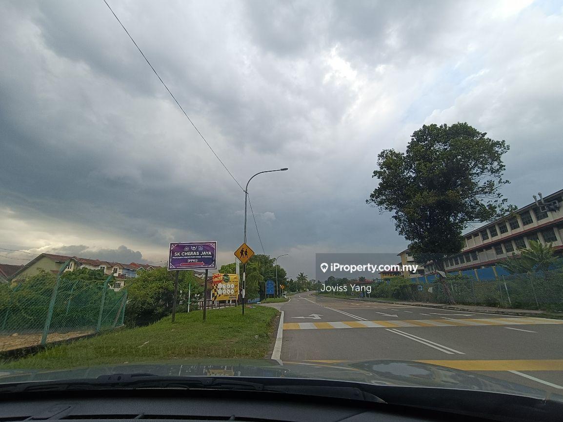 Rumah Berangkai 2.5 Tingkat untuk Dijual di Taman Cheras Jaya, Cheras oleh Joviss Yang - iProperty.com.my