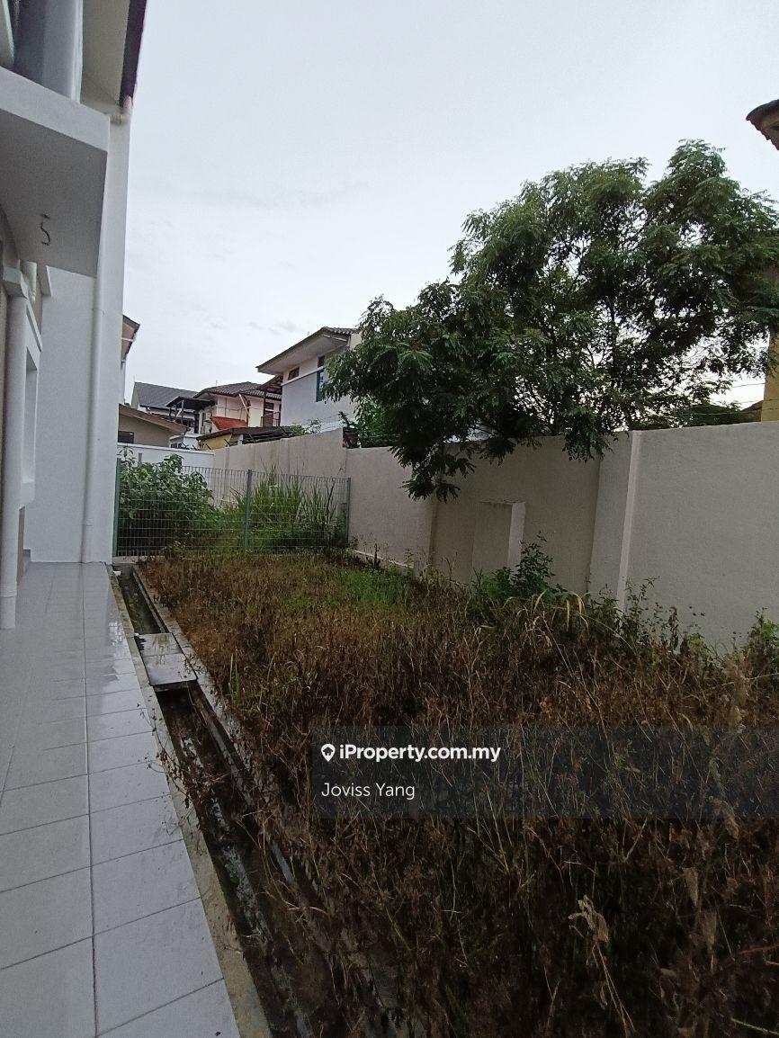 Semi-Detached House for Sale in Taman Ramal Suria, Bangi by Joviss Yang - iProperty.com.my