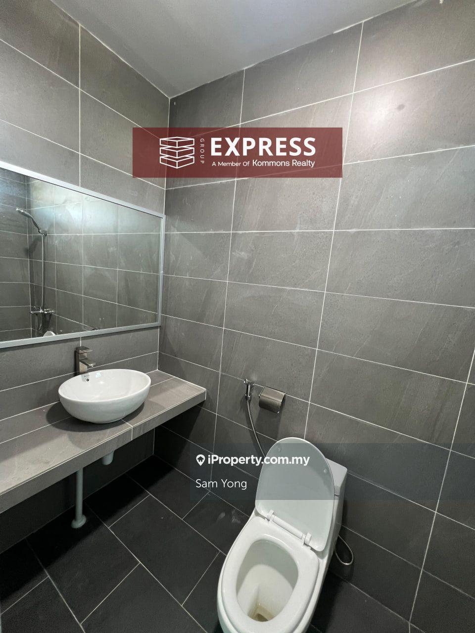 Rumah Berangkai 2 Tingkat untuk Dijual di Lopeng, Miri oleh Sam Yong - iProperty.com.my