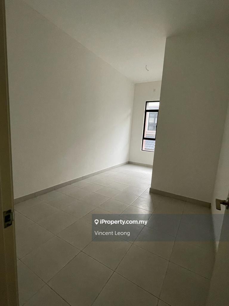Rumah Berangkai 2 Tingkat untuk Dijual di Bandar Seri Coalfields, Ijok oleh Vincent Leong - iProperty.com.my