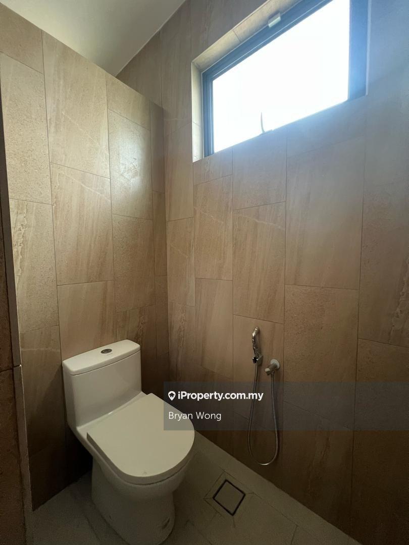 Rumah Berkembar untuk Dijual di Puncak Saujana Heights, Kajang oleh Bryan Wong - iProperty.com.my