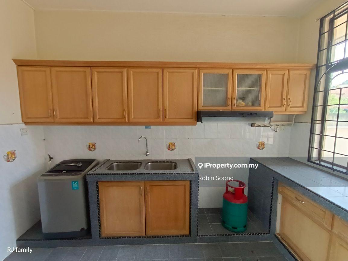 Rumah Berkembar untuk Dijual di Bukit Beruang, Bukit Baru oleh Robin Soong - iProperty.com.my