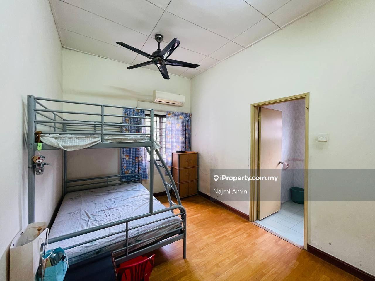 Terraced House for Sale in Bukit Jelutong, Shah Alam by Najmi Amin - iProperty.com.my