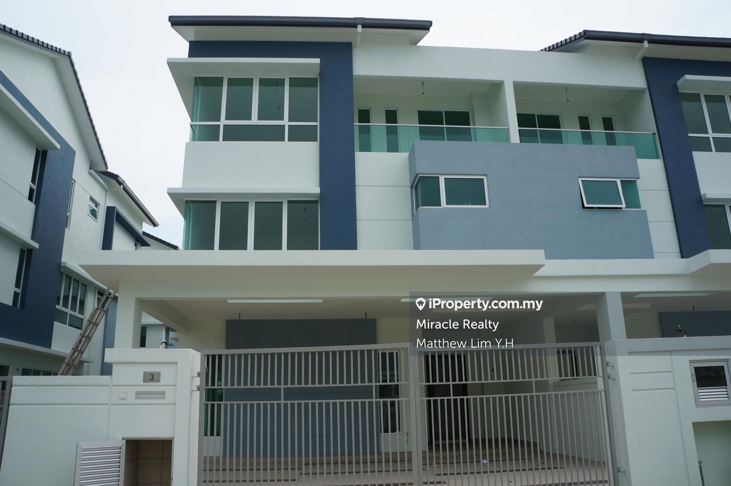 Semi-Detached House for Sale in Ambang Botanic, Klang by Matthew Lim Y.H - iProperty.com.my
