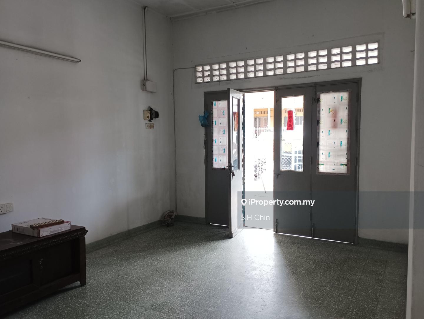 Rumah Berangkai 1 Tingkat untuk Dijual di Happy Garden, Kuchai Lama oleh S.H Chin - iProperty.com.my