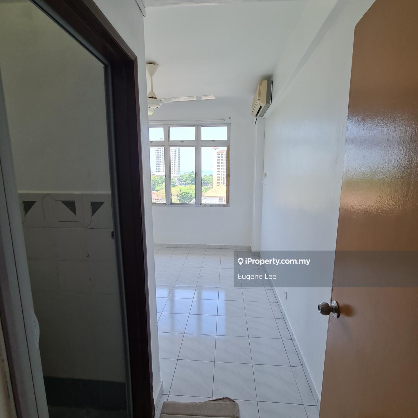 Condominium for Sale in Azuria Condominium by Eugene Lee - iProperty.com.my