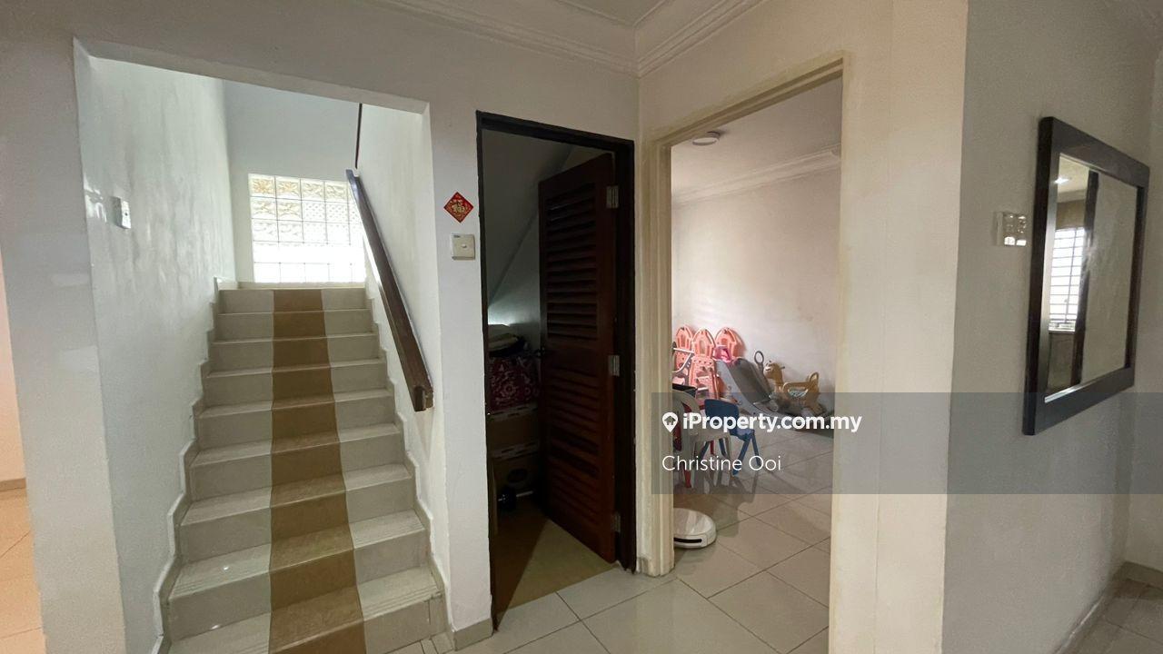 Rumah Berkembar untuk Dijual di Taman Overseas Union (Taman Oug), Jalan Klang Lama (Old Klang Road) oleh Christine Ooi - iProperty.com.my