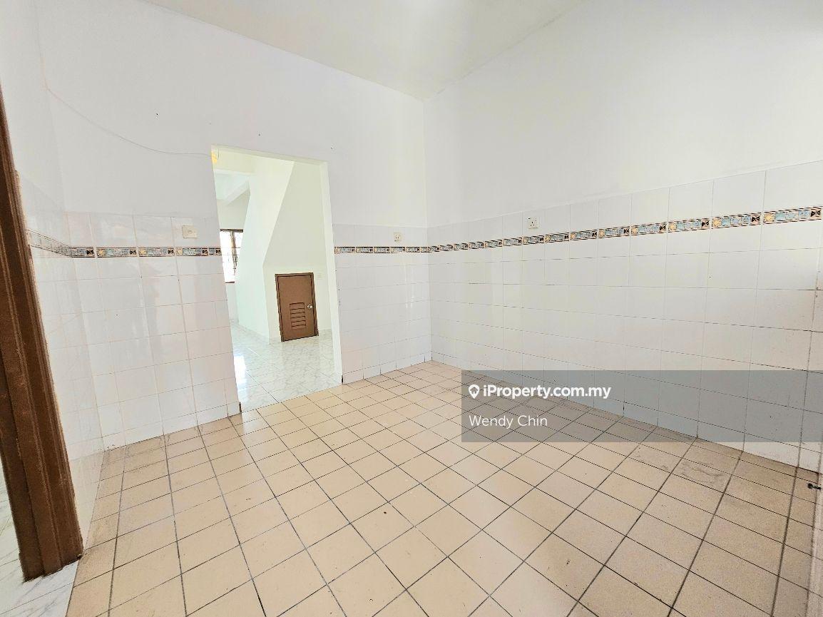 Rumah Berangkai 2 Tingkat untuk Dijual di Taman Putra Prima, Puchong oleh Wendy Chin - iProperty.com.my