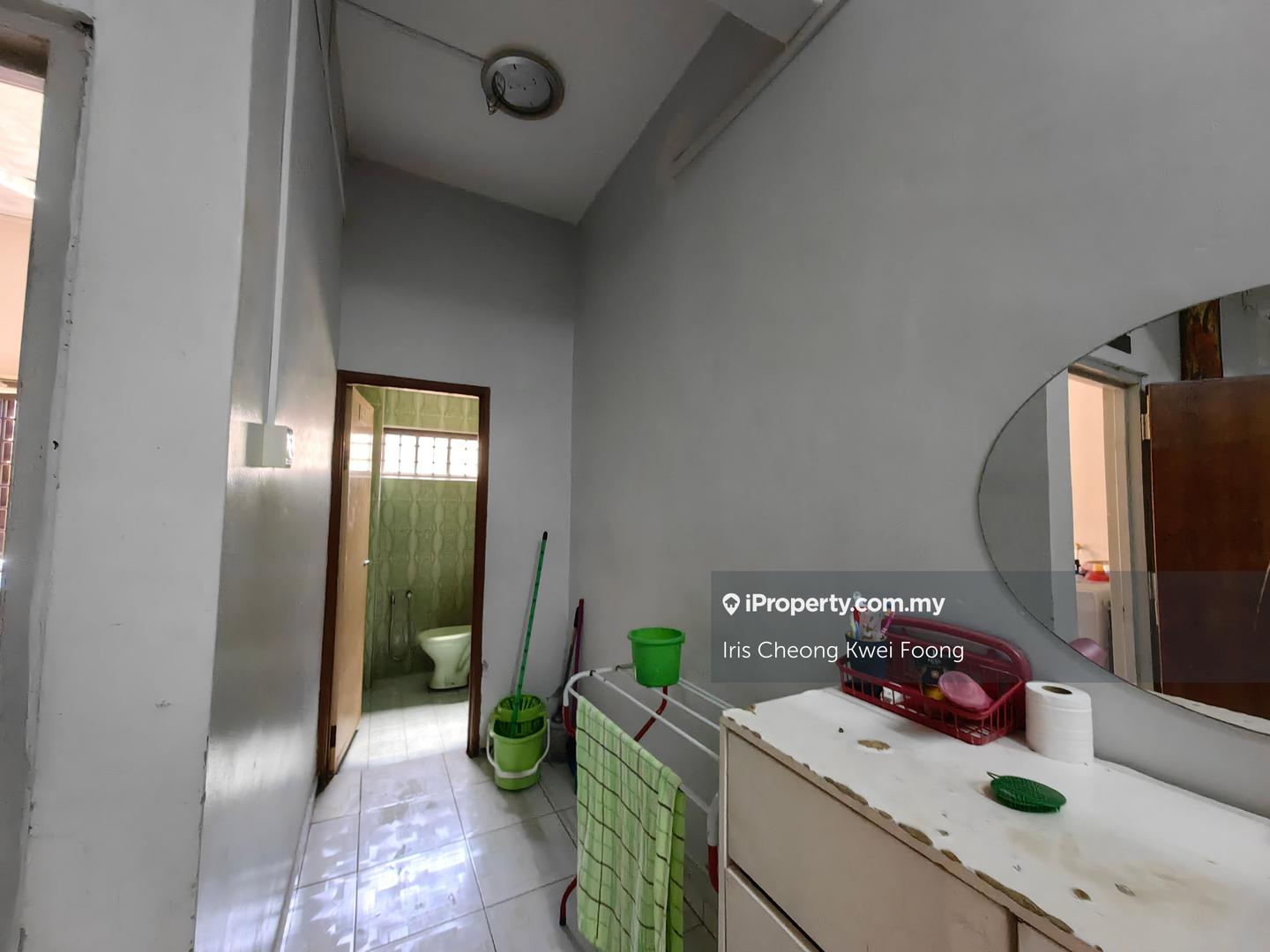 Bungalow House for Sale in Buntong 2, Ipoh by Iris Cheong Kwei Foong - iProperty.com.my