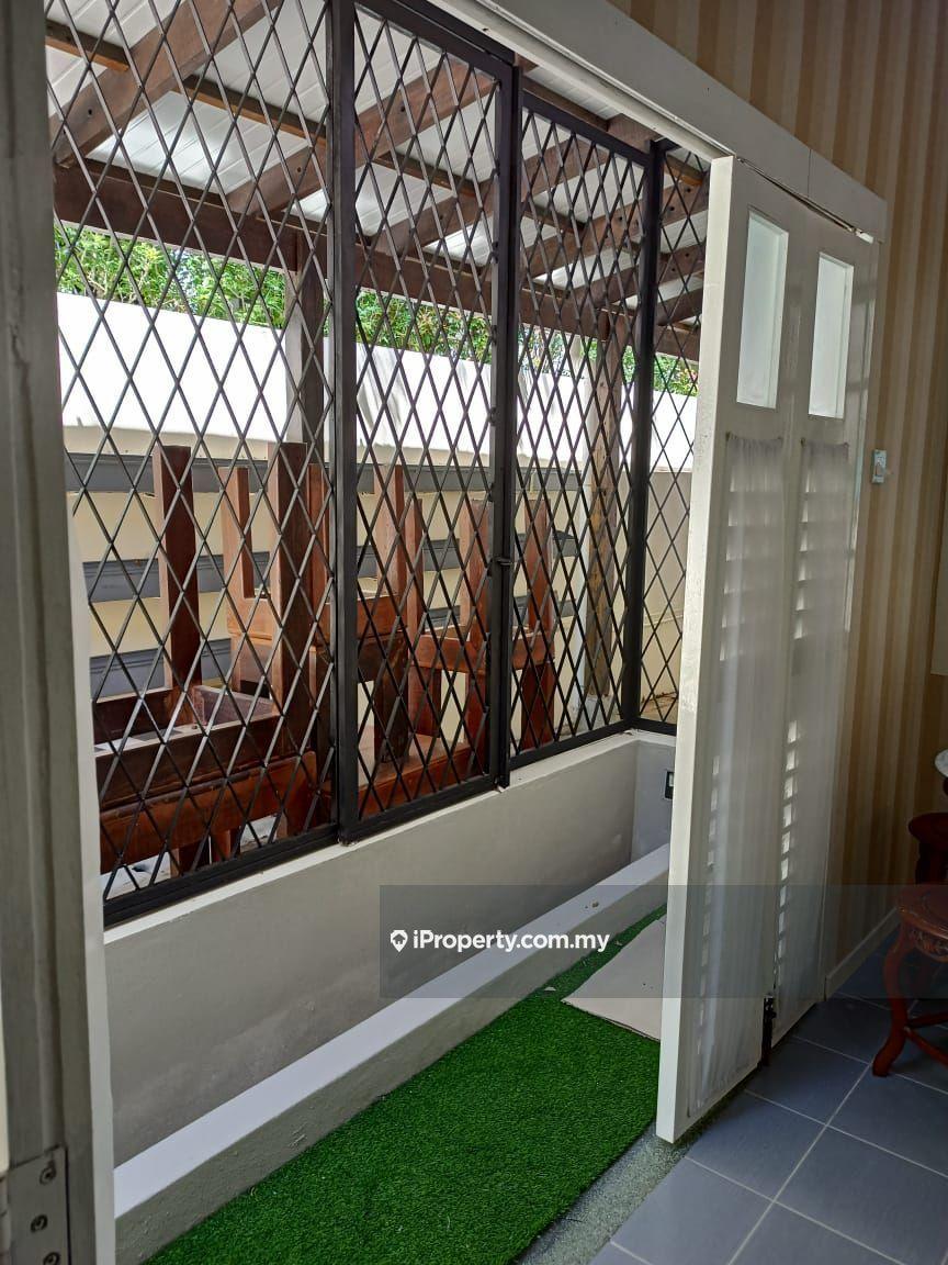 Bungalow House for Sale in Tanjung Bungah, Penang by Ederic J. Low - iProperty.com.my